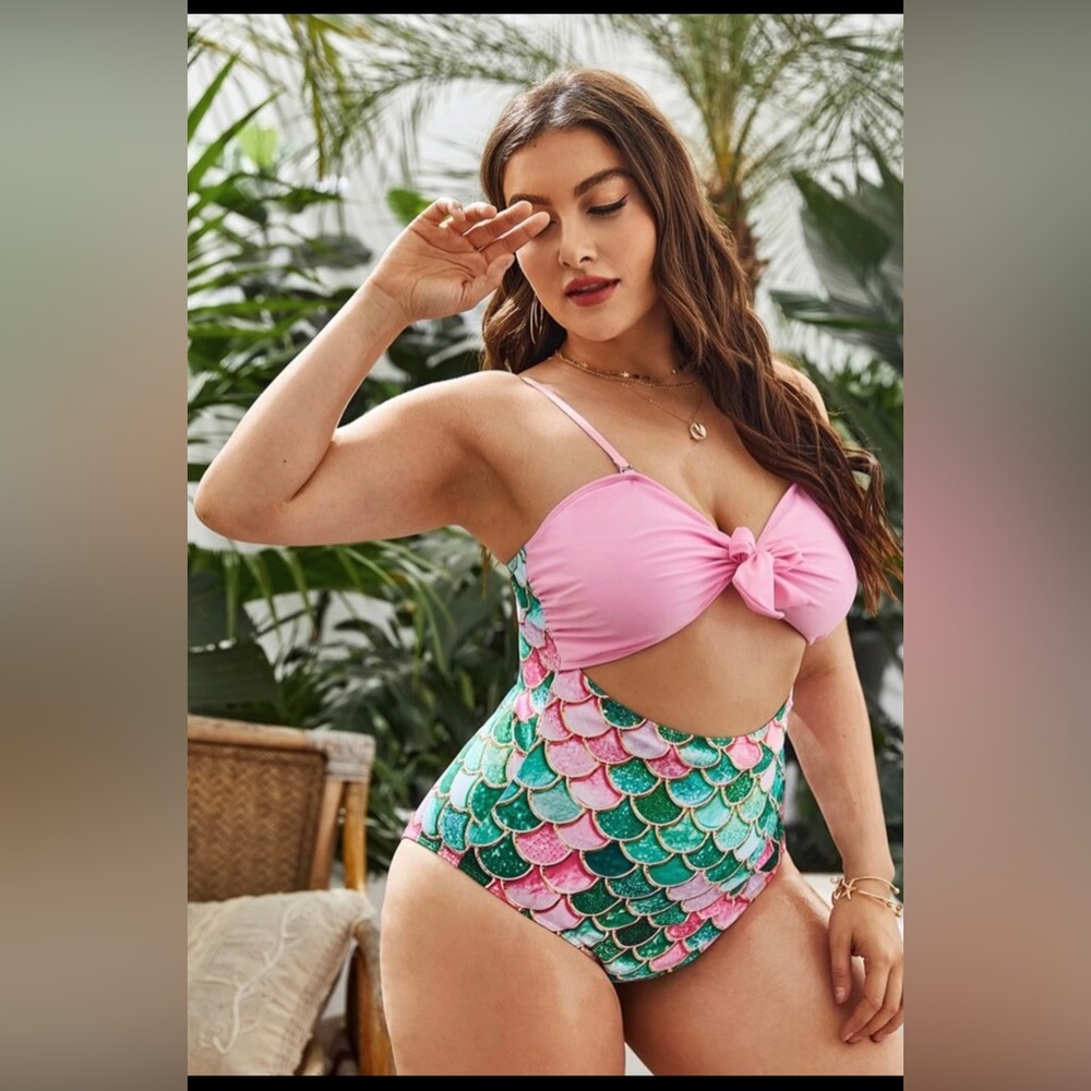 Shein one piece bathing suit with cutout